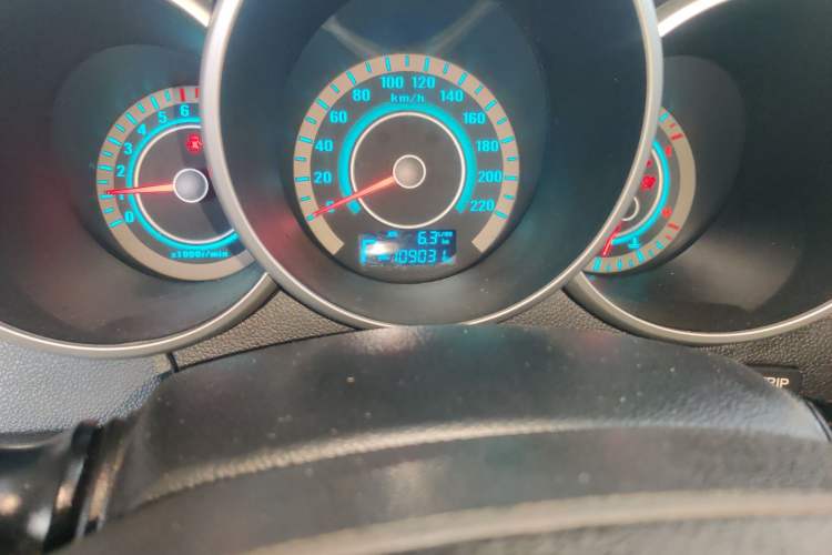 Used CHANGAN Eado 2014 1.6L Automatic Luxury Model Odometer Close Up