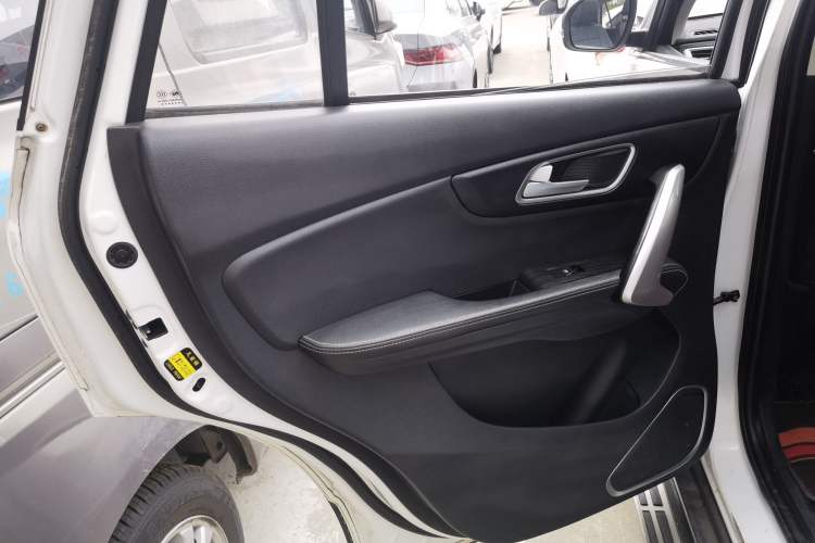 Used SWM X7 2016 1.5T Manual Luxury Edition 7 Seats