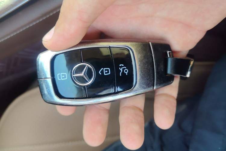 Used Mercedes-Benz E-Class 2019 Facelifted E 300 L Stylish Version
