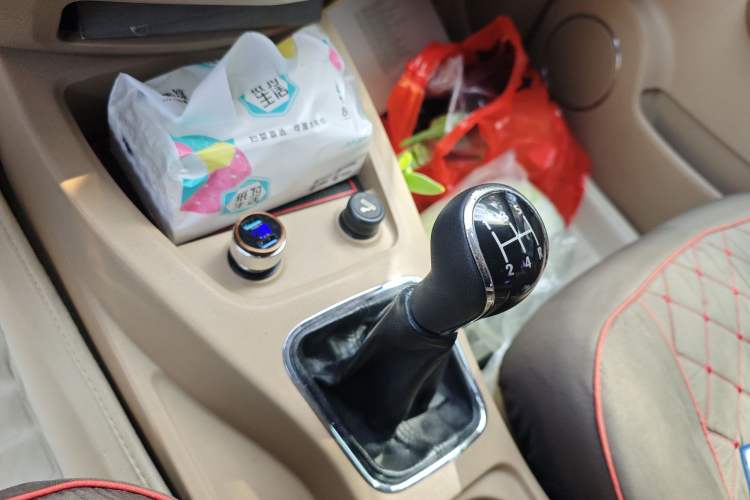 Used Wuling Hongguang 2013 1.5L S Comfort Model
