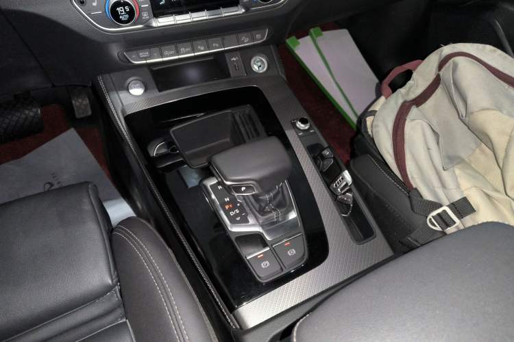 Used Audi Q5L 2022 40T Luxury Dynamic Model
