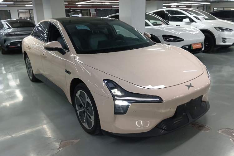 Used XPeng MONA M03 2024 620 with Ultra-Long Range
