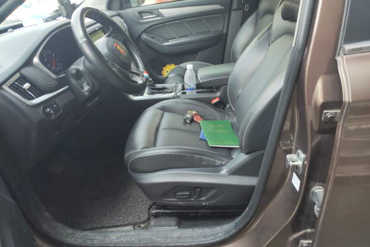 Used Roewe RX5 2019 20T Two-Wheel Drive Automatic 4G Connected Platinum Edition
