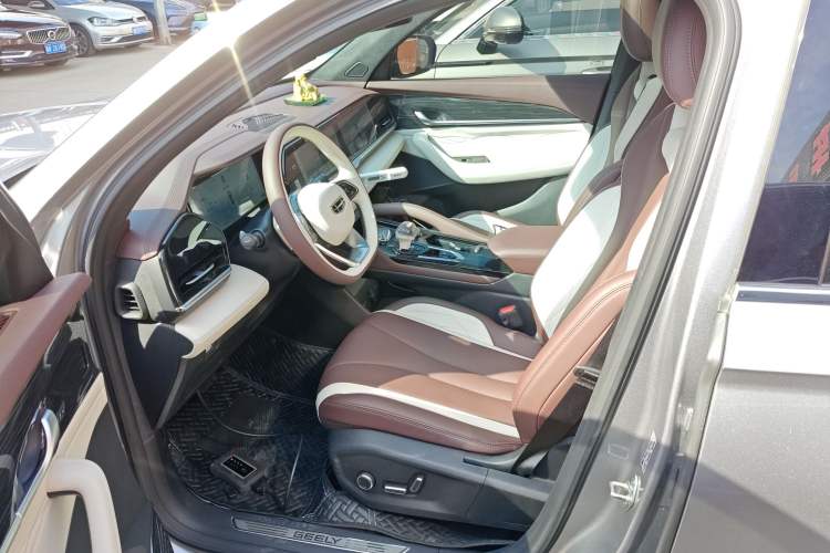 Used Geely Auto Monjaro L 2024 2.0TD High-Power Automatic Two-Wheel Drive Yunqi Version