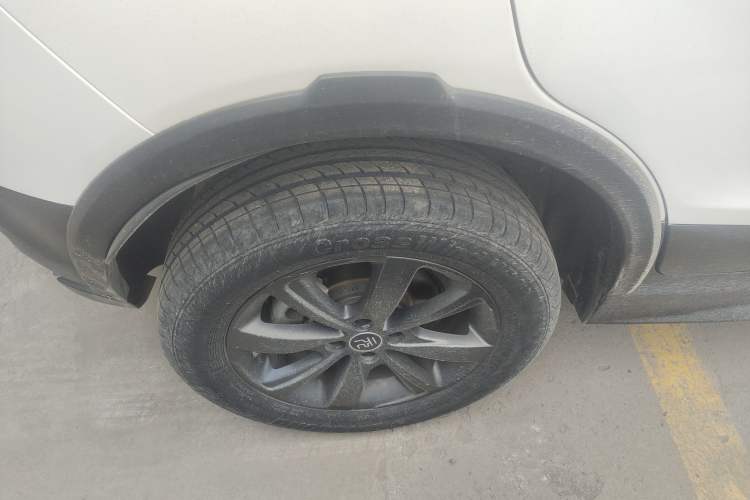 Used BYD Yuan New Energy 2019 EV535 Smart Connect Trendsetting Model
