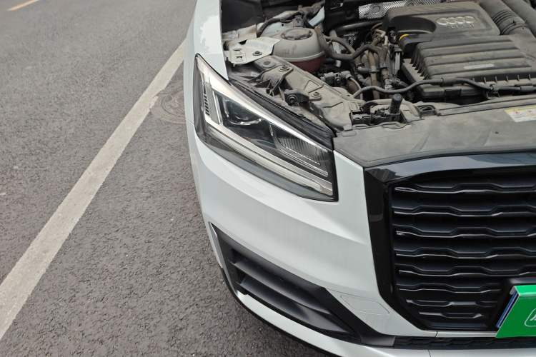 Used Audi Q2L 2021 35 TFSI Fashion Dynamic Model Right Front Headlight