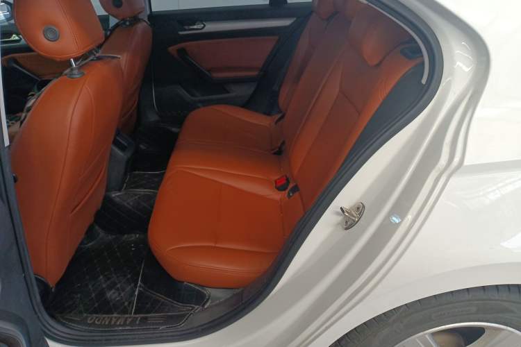 Used Volkswagen Lamando 2019 230TSI DSG Fashion Edition China V Standard