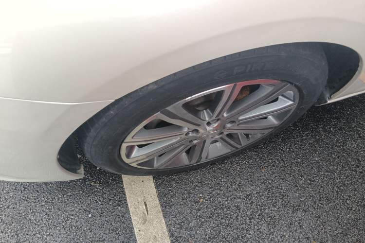 Used Peugeot 408 2015 1.2T Automatic Luxury Edition Left Front Wheel Hub