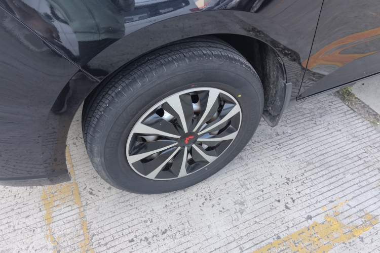 Used Wuling Hongguang PLUS 2020 1.5L Manual Standard Edition 5 Seats
