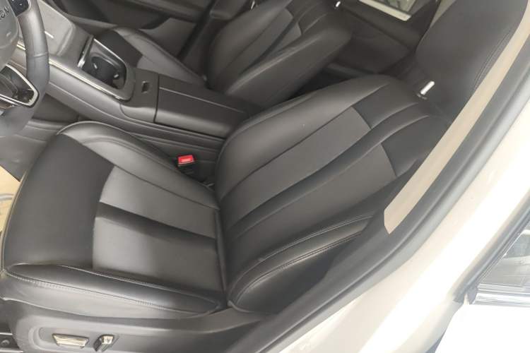 Used AION S MAX 2024 70 Star Edition 54.6 kWh Left Front Seat