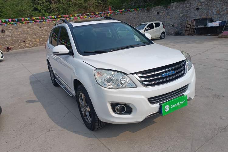 Used Haval H6 2016 Upgraded Model 1.5T Automatic Two-Wheel Drive Elite Version Front Right 45 Deg