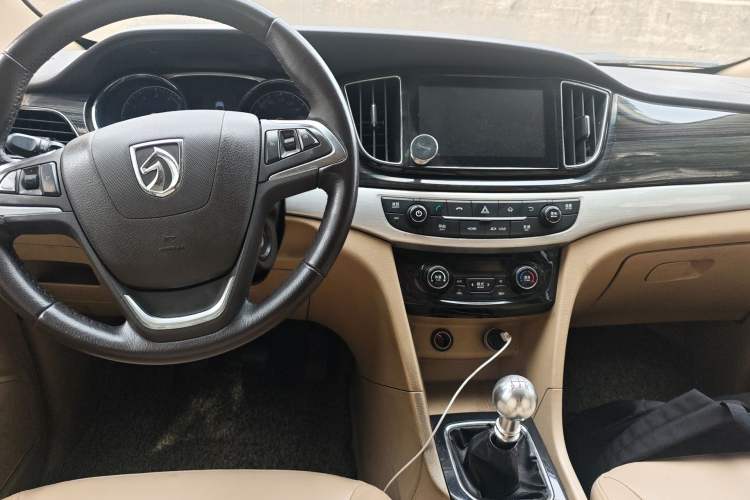 Used Baojun 730 2016 1.5L Manual Luxury Edition 7 Seats