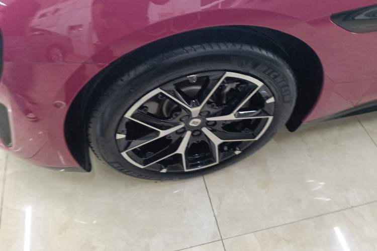 Used Xiaomi Auto SU7 2024 Rear-Drive Long-Range Intelligent Driving Version