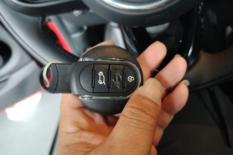 Used MINI MINI 2019 1.5T COOPER Classic Edition