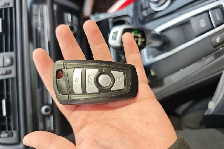 Used BMW 5 Series 2012 520Li Elegant Edition Vehicle Key