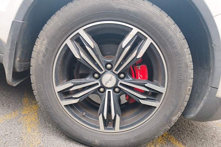 Used Zotye Domy X5 2017 Platinum Edition 1.5T Manual Luxury 7-Seater Model Right Front Wheel Hub