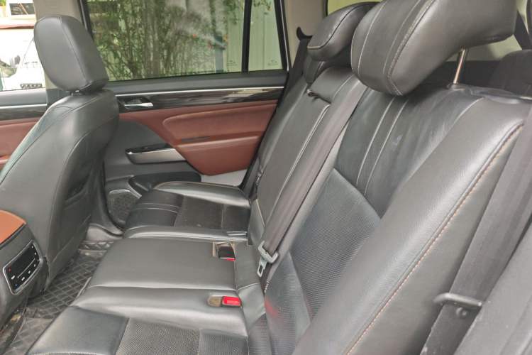 Used GAC Trumpchi GS8 2017 320T Four-Wheel Drive Supreme Edition (7-seater)
