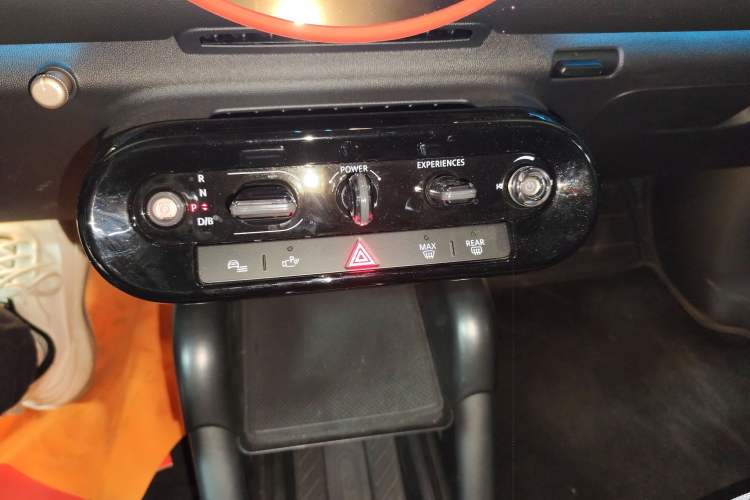 Used MINI Electric MINI COOPER 2024 456km COOPER E Classic Edition