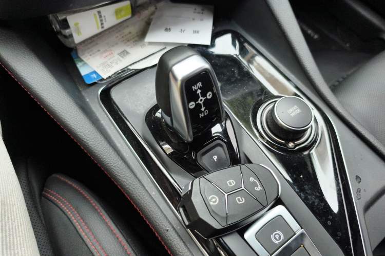 Used Lynk & Co 03 2019 2.0TD Automatic Jing Pro Edition Gear Lever