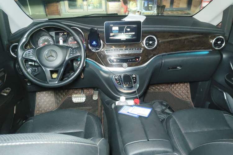 Used Mercedes-Benz V-Class 2018 V 260 L Prestige Extended Version China VI