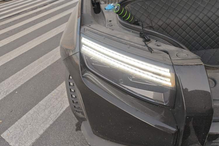 Used Formula Leopard Titanium 3 2025 501 km All-Wheel Drive Intelligent Driving Max Edition