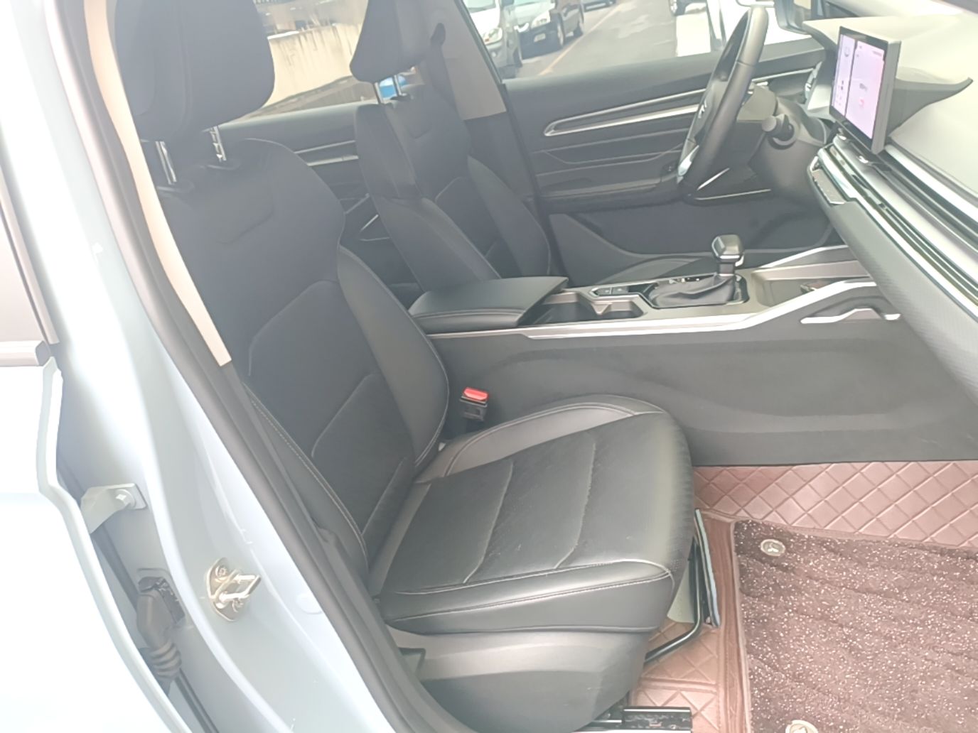 Geely Auto Emgrand 2023 4th Generation Champion Edition 1.5L CVT Luxury Model — снимка 19