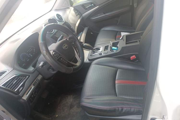 Used BYD S7 2015 2.0T Automatic Flagship Edition Left Front Seat