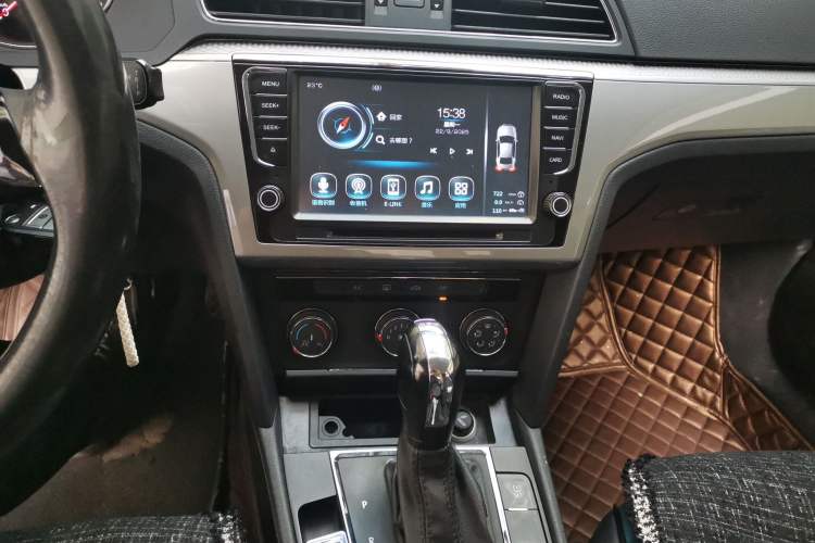 Used Volkswagen Lamando 2015 230TSI DSG Fashion Edition