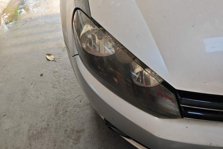 Used Volkswagen Golf 2011 1.4 TSI Manual Comfort Edition Right Front Headlight