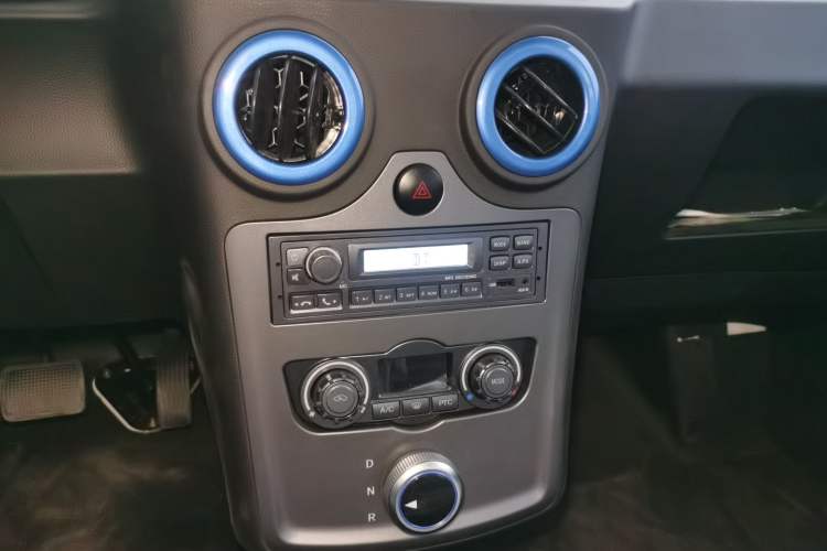 Used Foton Intelligent Blue Elf E7 2024 All-Electric Van Flat Roof 2 Seats EVE Energy 41.86 kWh
