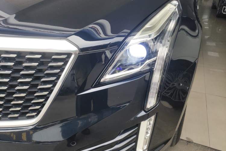 Used Cadillac XT5 2021 28T Luxury Model
