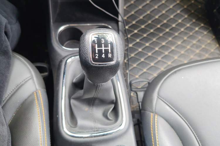 Used Dongfeng Aeolus AX4 2017 1.6L Manual ChaoShang Model
