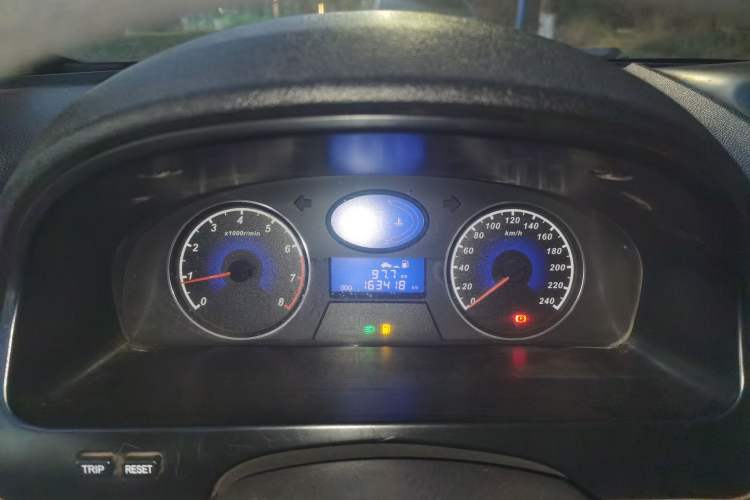 Used Geely Auto Classic Emgrand 2013 Sedan 1.5L Manual Elite Model
