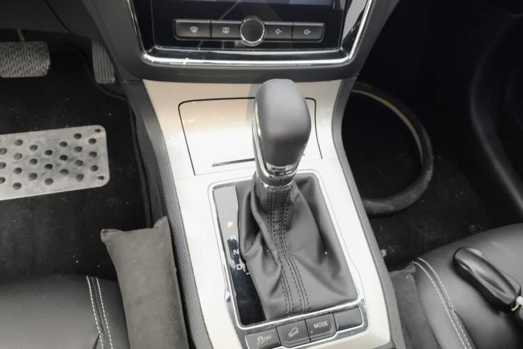 Used Roewe RX5 New Energy 2019 eRX5 50T Internet-Enhanced Flagship Edition
