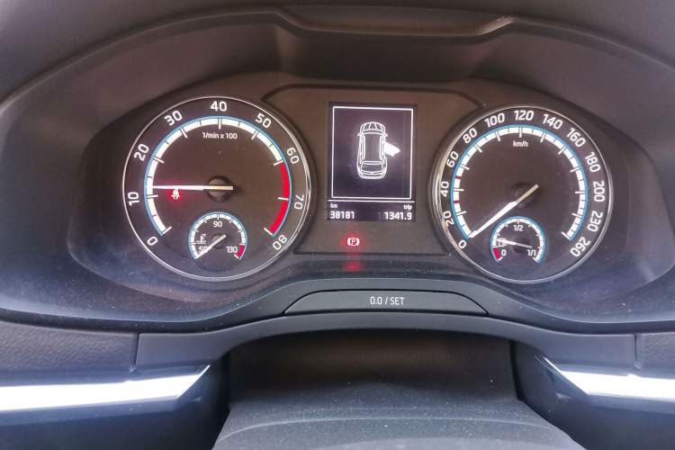 Used Skoda Karoq 2019 TSI280 Smart Drive Deluxe Edition China VI Standard
