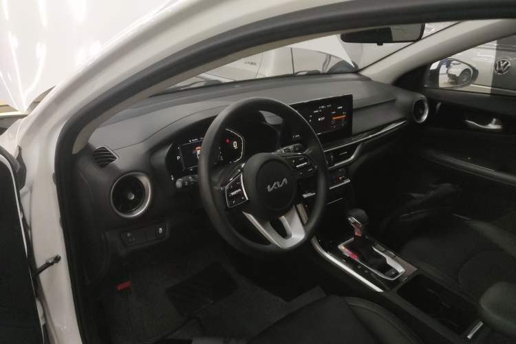 Used Kia K3 2021 Revised 1.5L CVT Fashion Edition