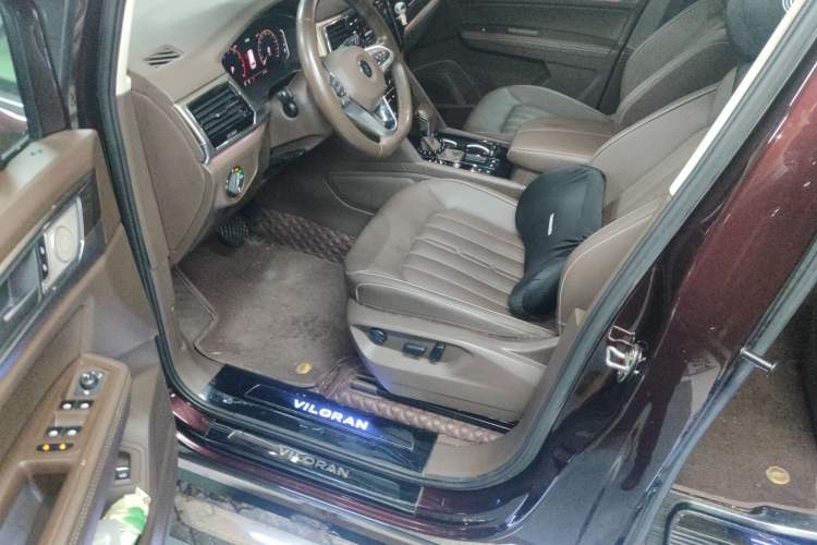 Used Volkswagen Viloran 2020 330TSI Luxury Edition Left Front Seat