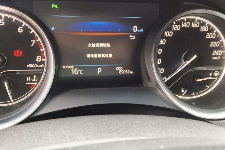 Used Toyota Camry 2018 2.0G Luxury Edition
