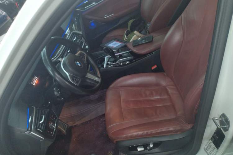 Used BMW 5 Series 2019 530Li Luxury Edition M Sport Package Left Front Seat