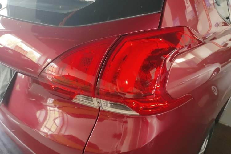 Used Peugeot 2008 2014 1.6L Automatic Fashion Edition Right Rear Taillight