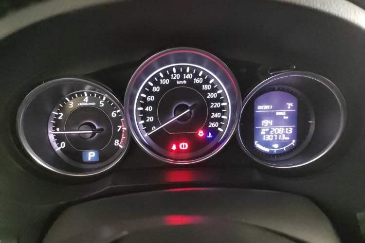 Used Mazda Atenza 2015 2.0L Blue Sky Fashion Edition