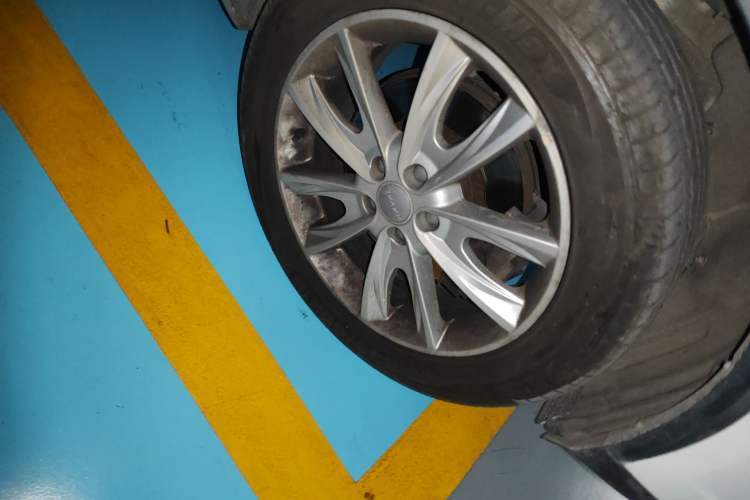 Used Haval H7 2017 Red-Label H7L 2.0T Automatic Luxury Model Right Front Wheel Hub