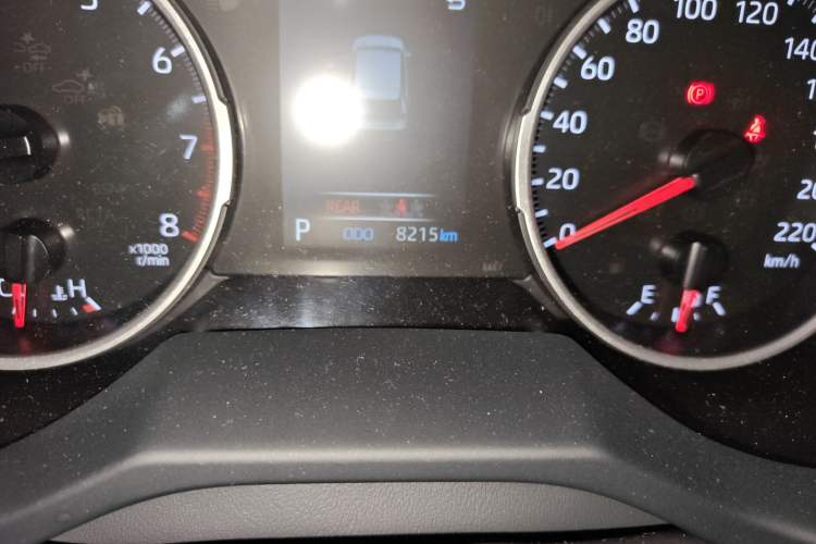 Used Toyota Wildlander 2024 2.0L CVT Two-Wheel Drive Leading Edition Odometer Close Up