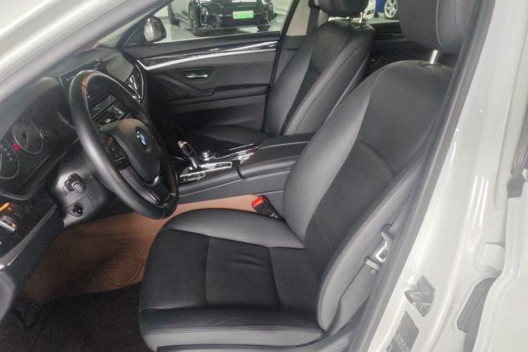 Used BMW 5 Series 2014 520i Touring Edition
