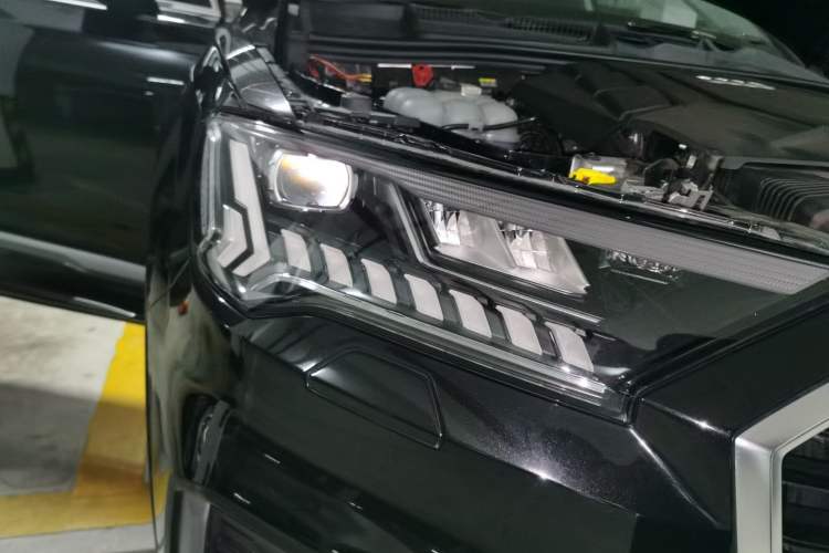 Used Audi Q7 2023 55 TFSI quattro S line Sport Edition
