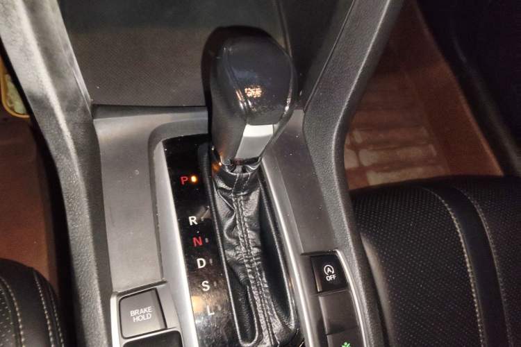 Used Honda Civic 2016 220TURBO CVT Luxury Edition
