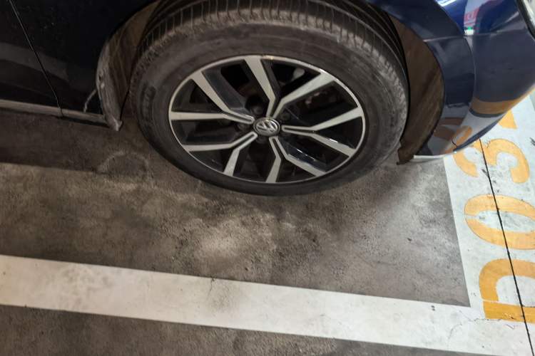 Used Volkswagen Variant 2018 380TSI Two-Wheel Drive Comfort Edition