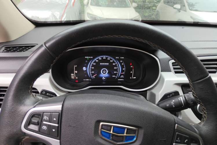Used Geely Auto Emgrand X7 Sport 2018 1.8TD Automatic Two-Wheel Drive Smart Connect 4G Internet Edition Instrument Cluster