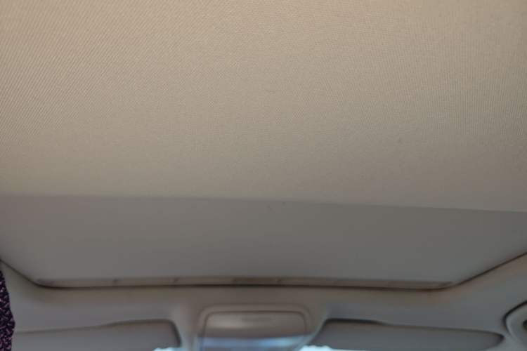 Used Volkswagen Sagitar 2012 1.6L Manual Comfort Model Headliner