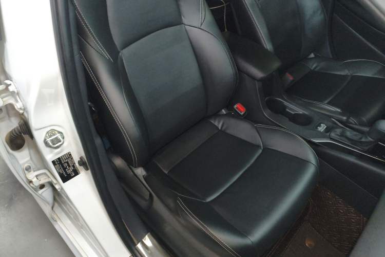 Used Toyota Levin 2022 185T CVT Luxury Edition Right Front Seat